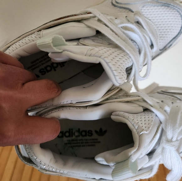 Adidas Magmur Runner Dad Sneakers - Picture 6 of 7